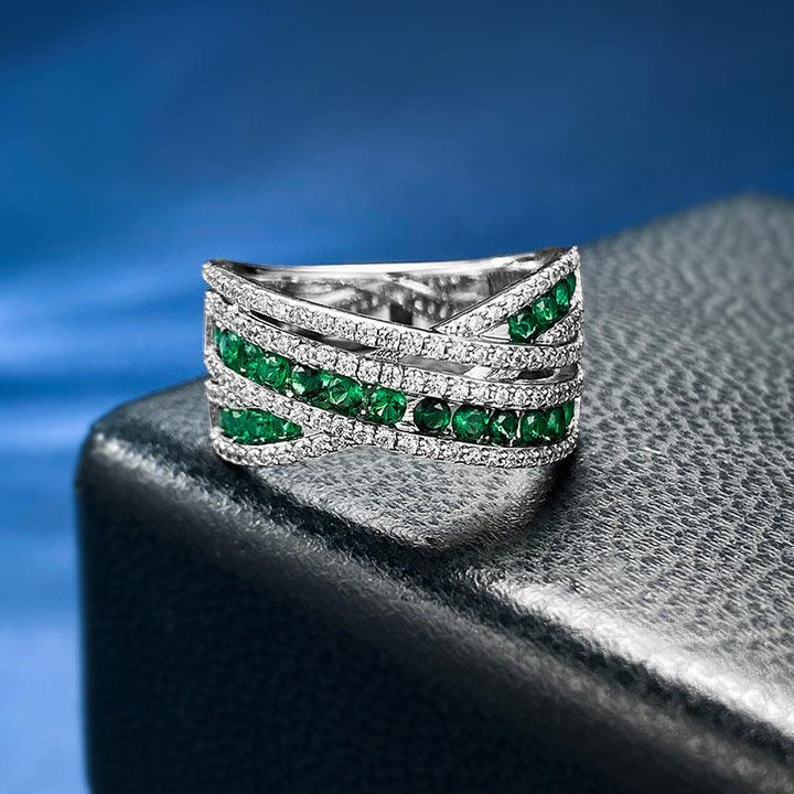 Fashion Emerald Row Love Interwoven Ring - Trendha