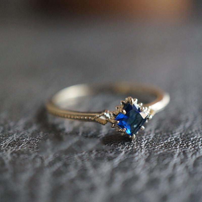 Fashion Personality Simple Zirconium Gold Plated Ring
