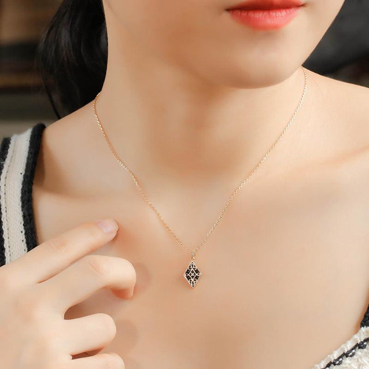 Luxury Retro Geometric Necklace - Trendha