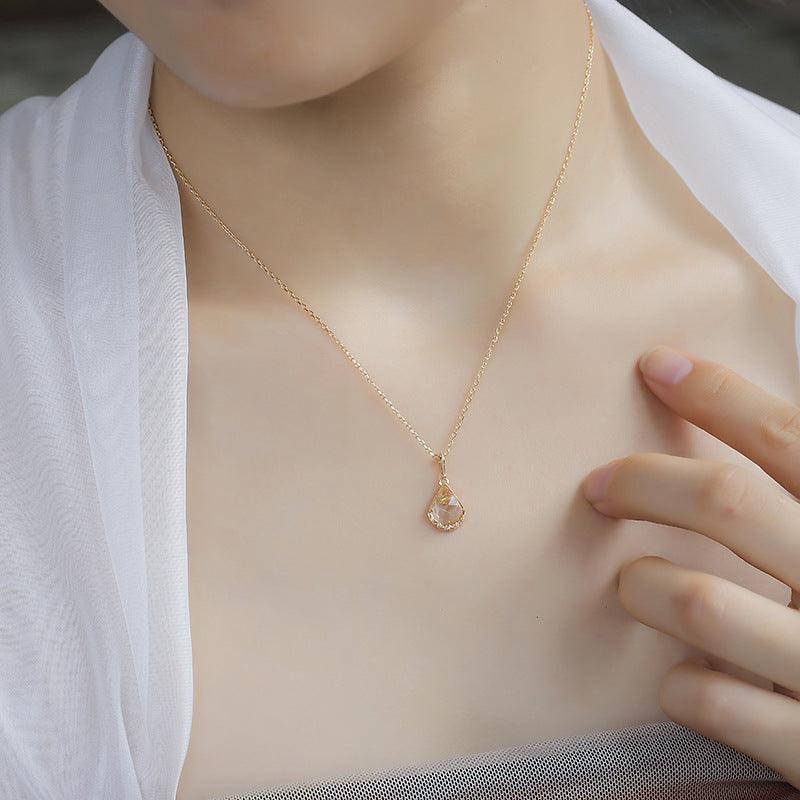 Rose Face Gold Hair Crystal Pendant
