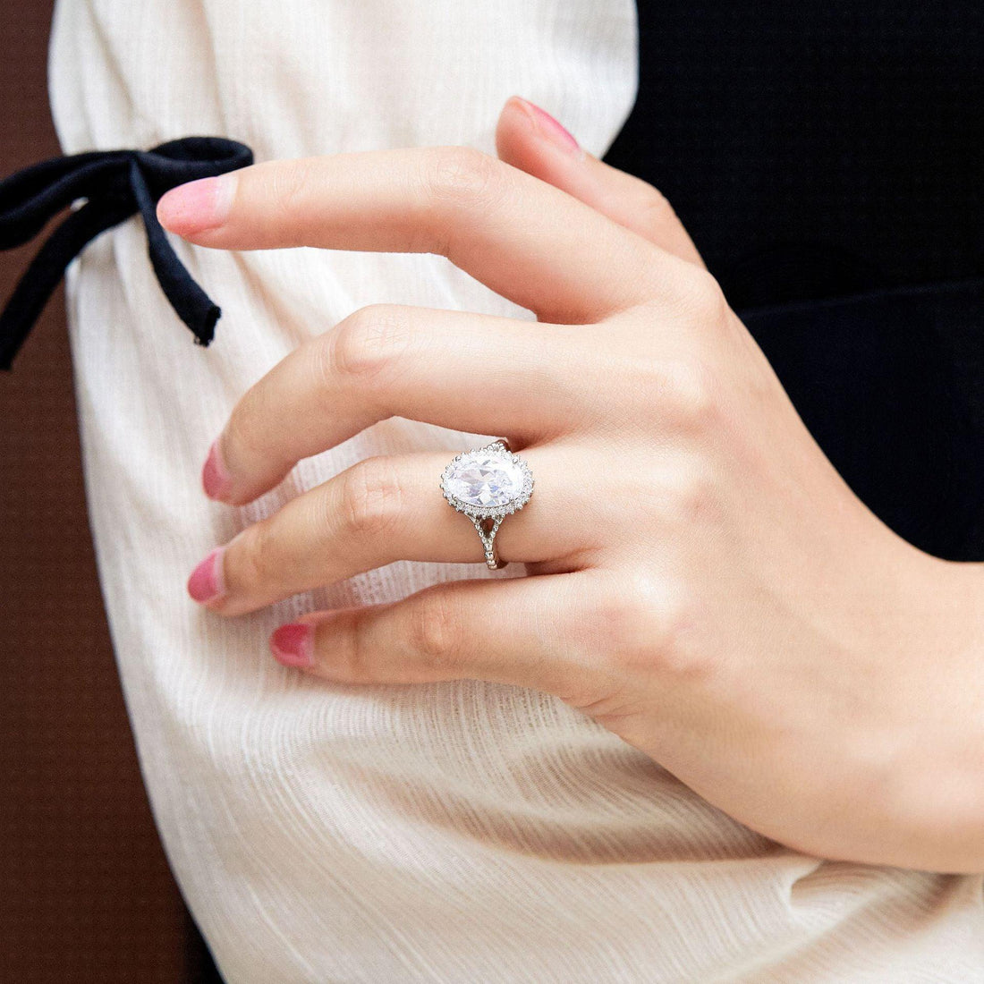 S925 Sterling Silver Egg Shaped Zircon Exaggerated Ring Female