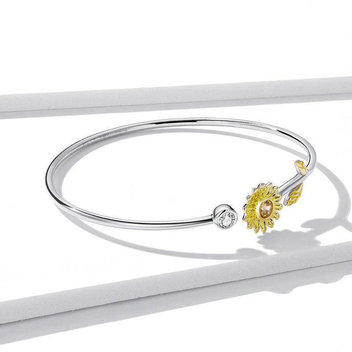 Sterling Silver Fashion Daisy Bracelet Female - Trendha