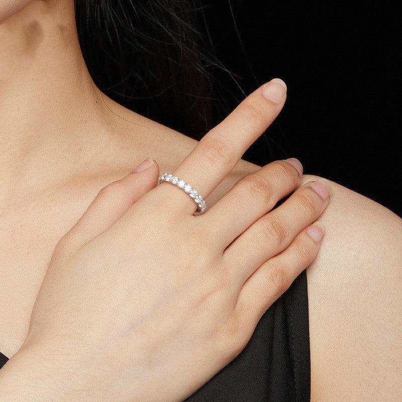 Women's Fashion Openwork Pattern Moissanite Ring