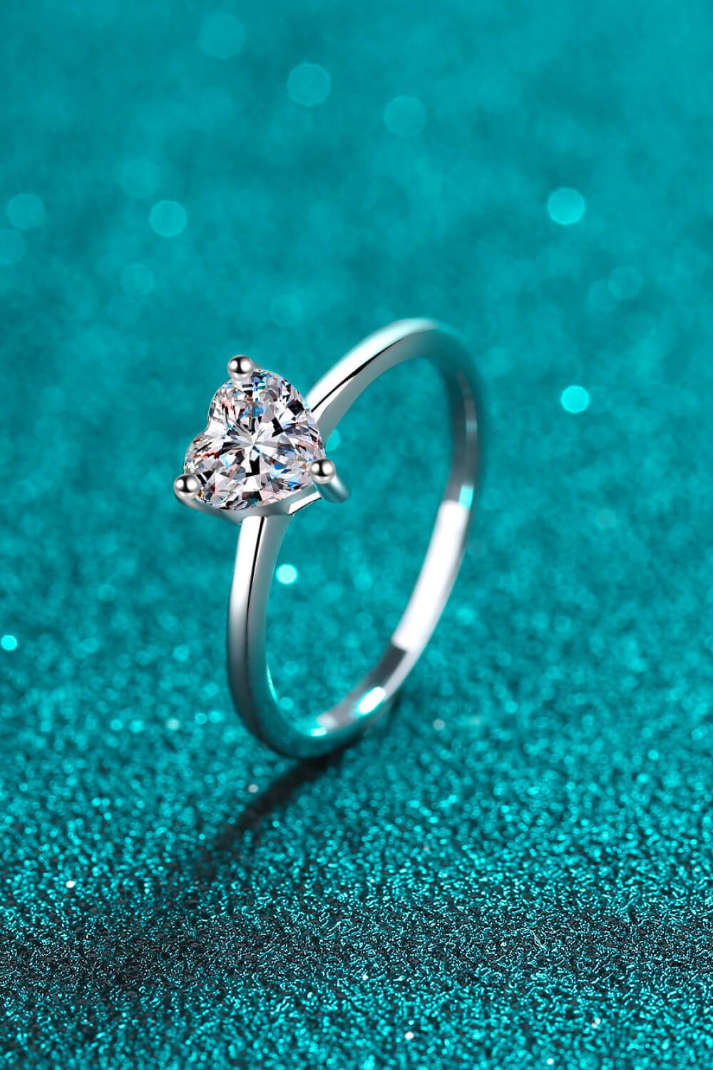 925 Sterling Silver Heart-Shaped Moissanite Solitaire Ring - Trendha