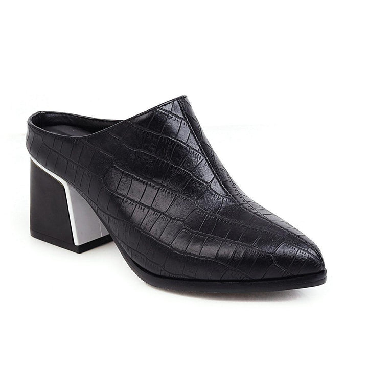 Large Size Baotou Stone Pattern Shoes - Trendha