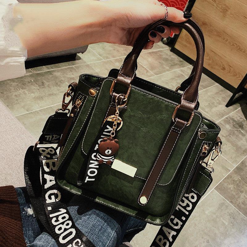 Fashion wide shoulder strap shoulder bag - Trendha