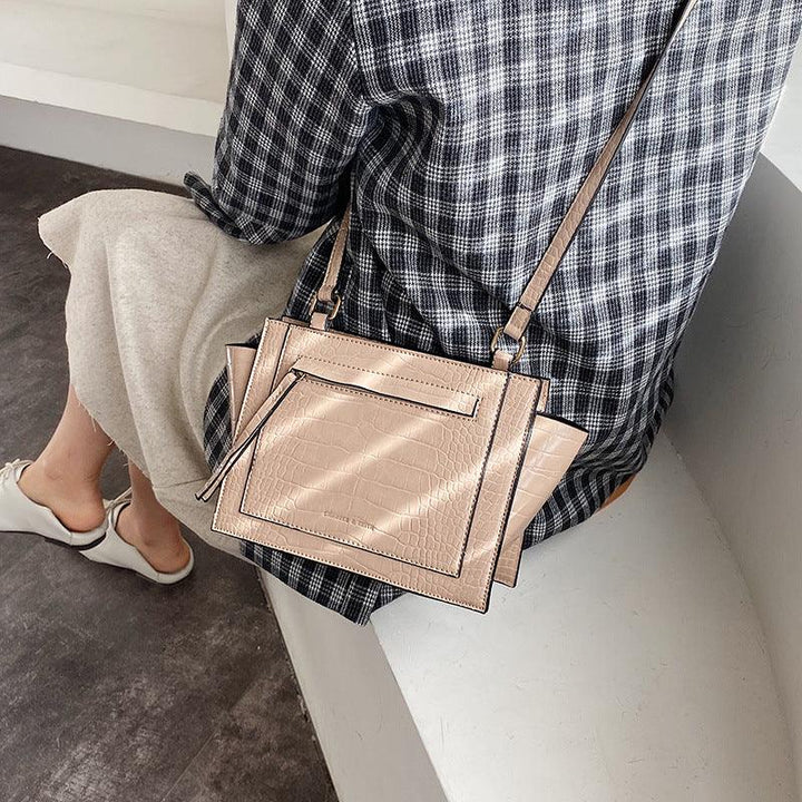 Fashion Western style large capacity messenger bag - Trendha