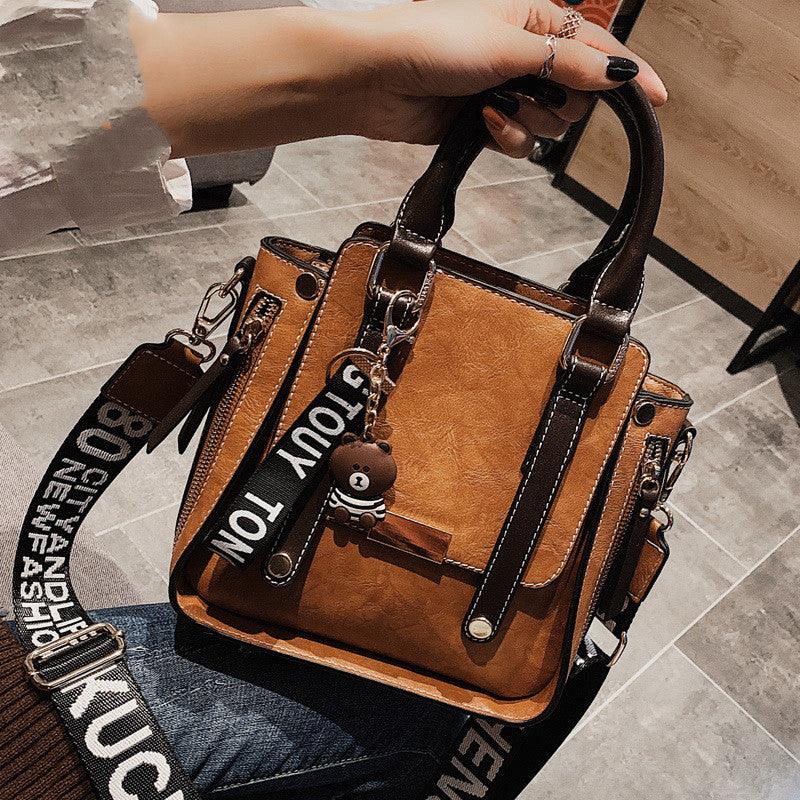Fashion wide shoulder strap shoulder bag - Trendha