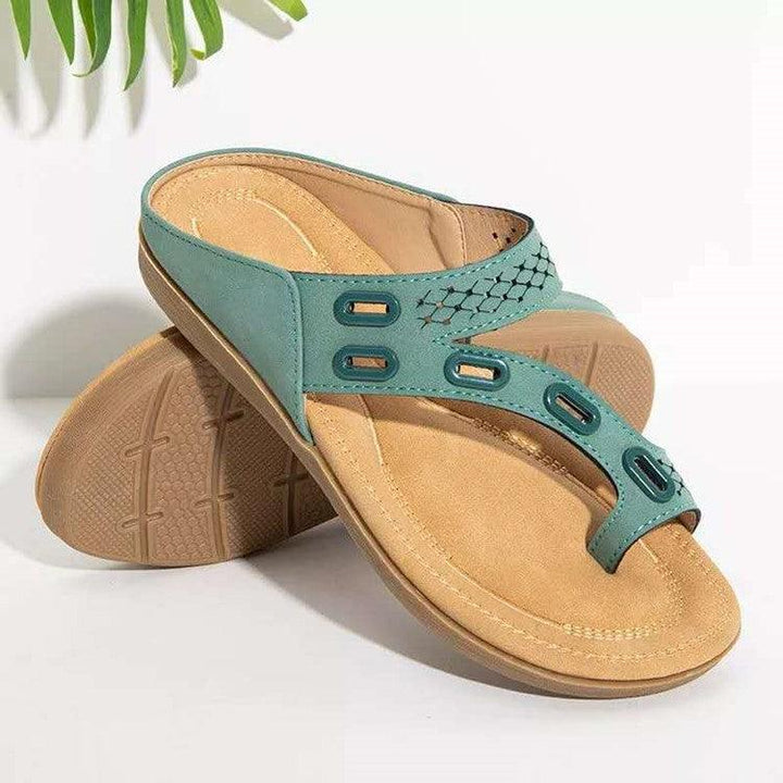 Women's Casual Sandals And Slippers With Flat Bottomed Flip Flops And Hollow Buckle Pattern - Trendha