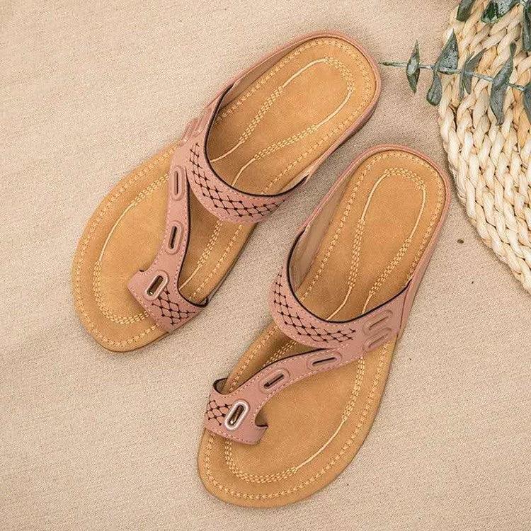 Women's Casual Sandals And Slippers With Flat Bottomed Flip Flops And Hollow Buckle Pattern - Trendha