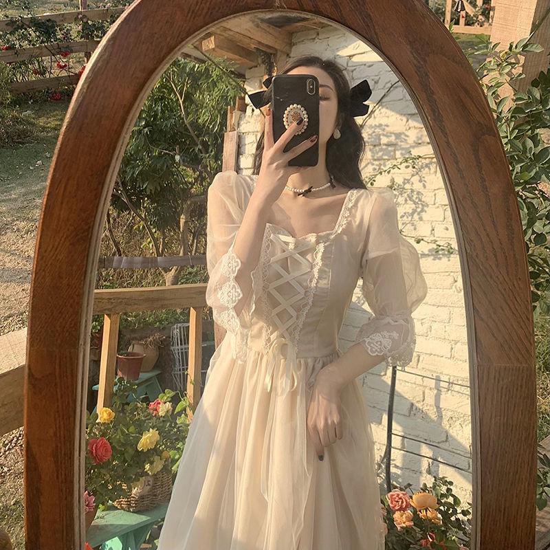 French Retro Tea Break Lisianthus Dress