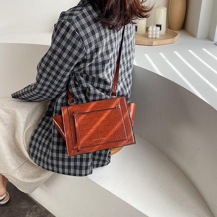 Fashion Western style large capacity messenger bag - Trendha