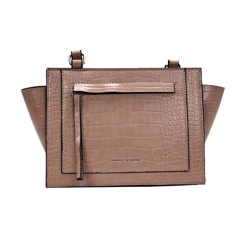 Fashion Western style large capacity messenger bag - Trendha