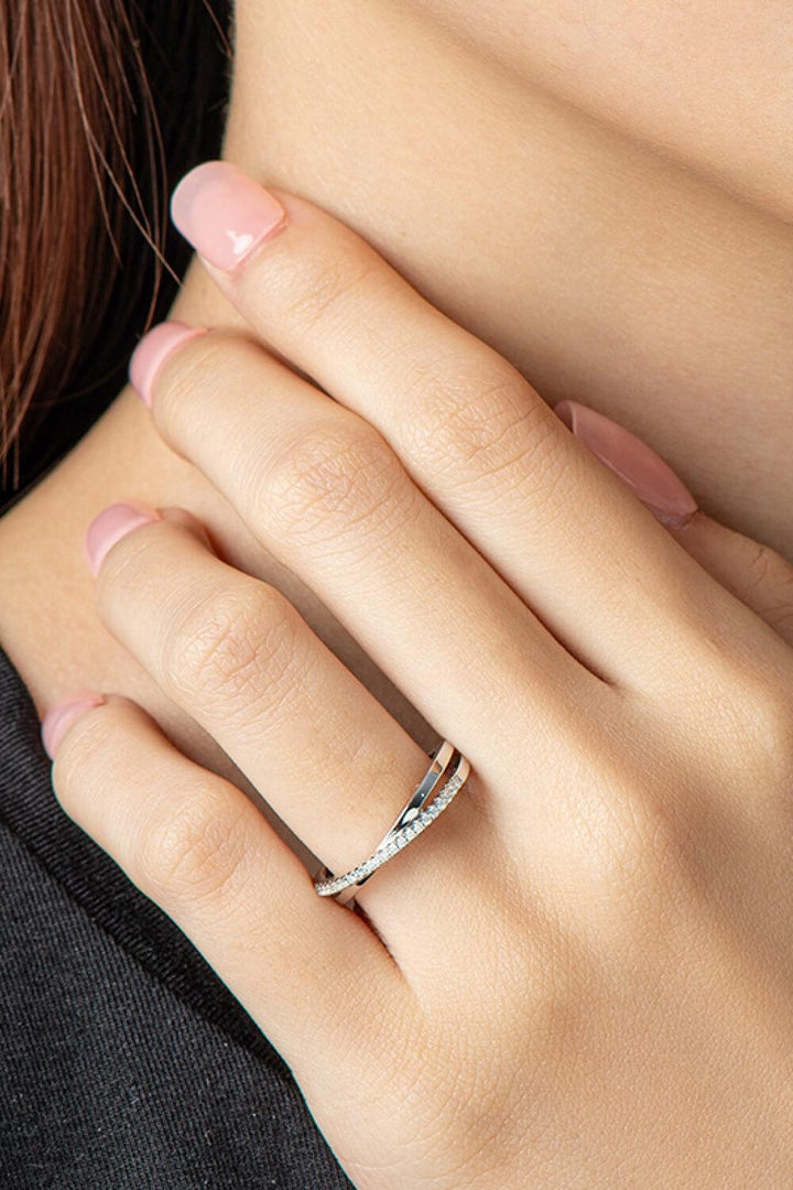 925 Sterling Silver Crisscross Moissanite Ring - Trendha