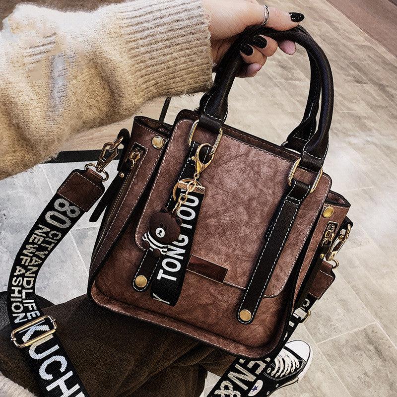 Fashion wide shoulder strap shoulder bag - Trendha