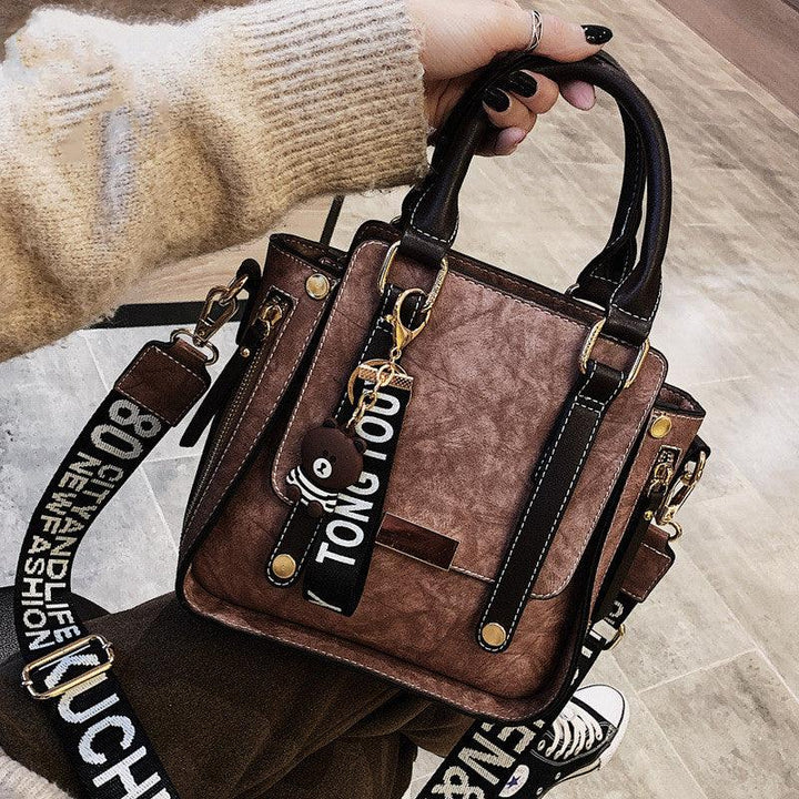 Fashion wide shoulder strap shoulder bag - Trendha