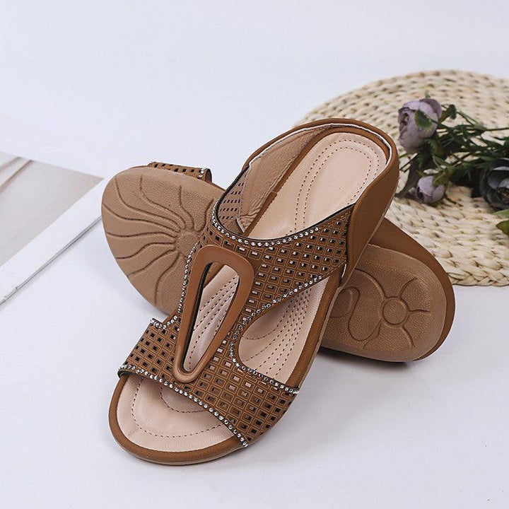 Fashion Rhinestone Hollow Large Size Casual Slippers - Trendha