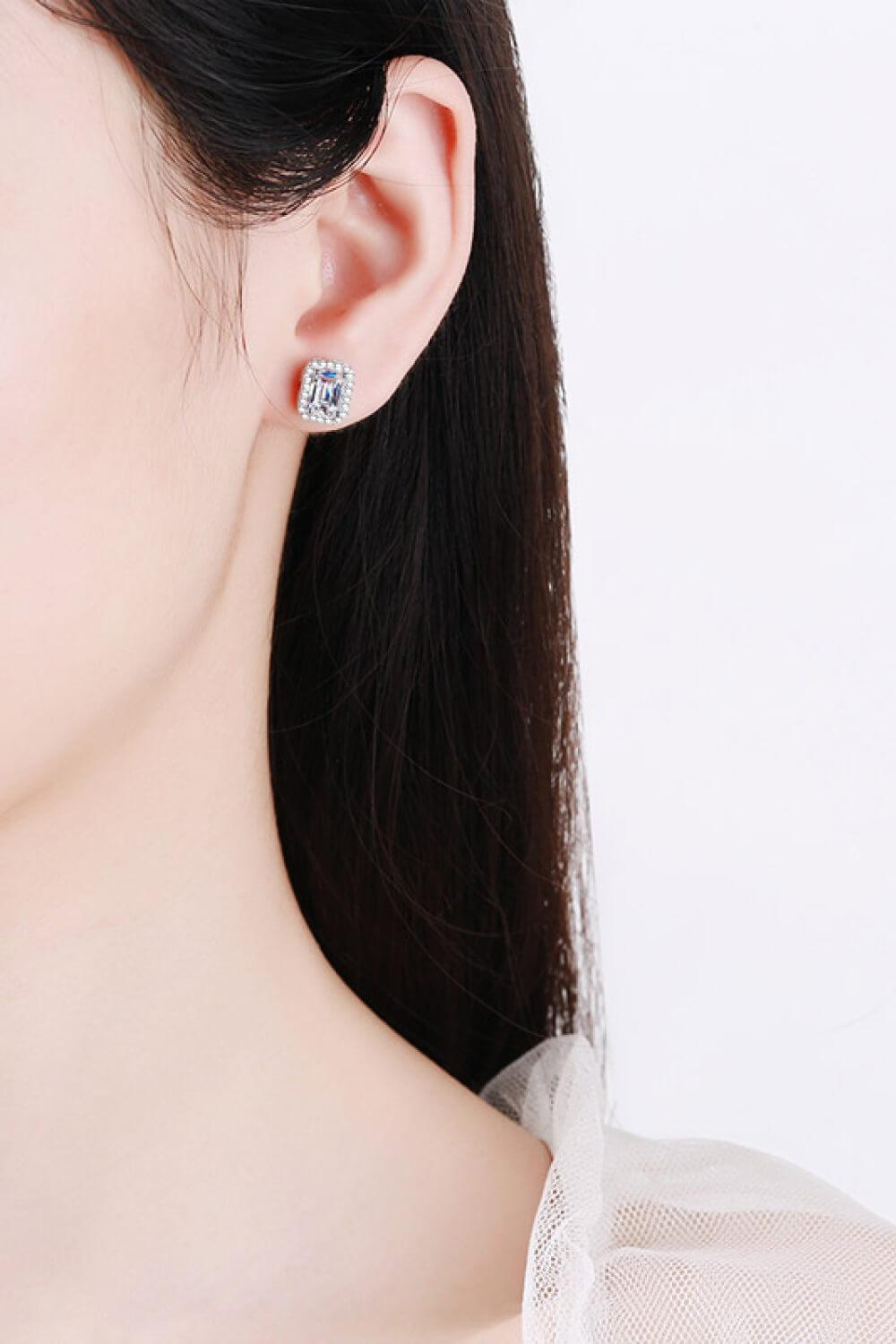 1 Carat Moissanite Rhodium-Plated Square Stud Earrings - Trendha