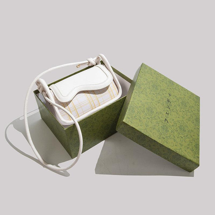 Fashion Personality White Ladies Satchel Bag - Trendha