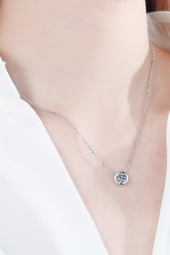 Moissanite Round Pendant Chain Necklace - Trendha