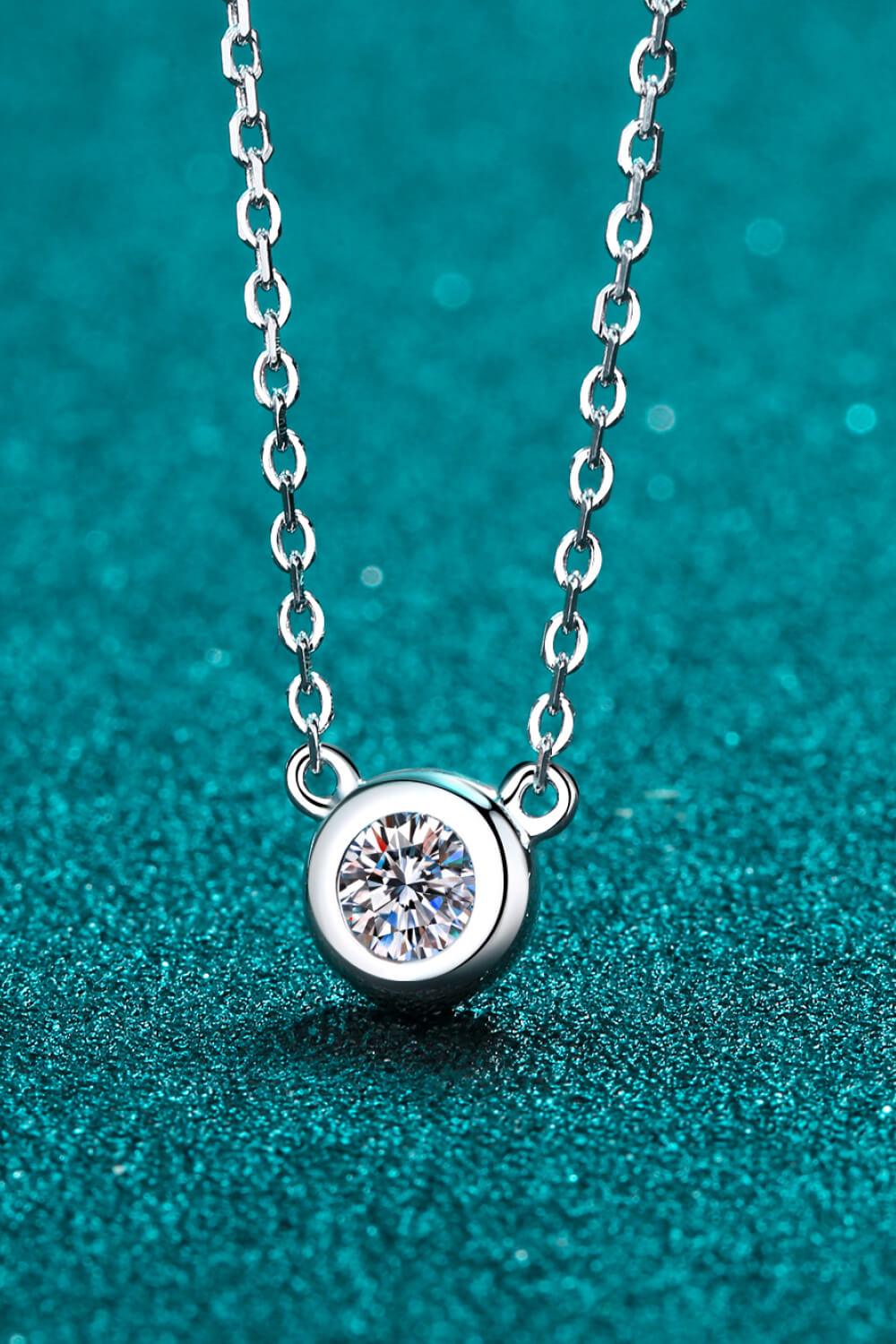 Moissanite Round Pendant Chain Necklace - Trendha