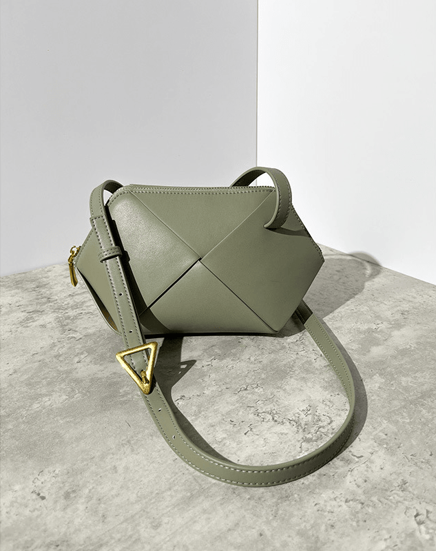 Women's Cross Body Woven Shoulder Bag - Trendha