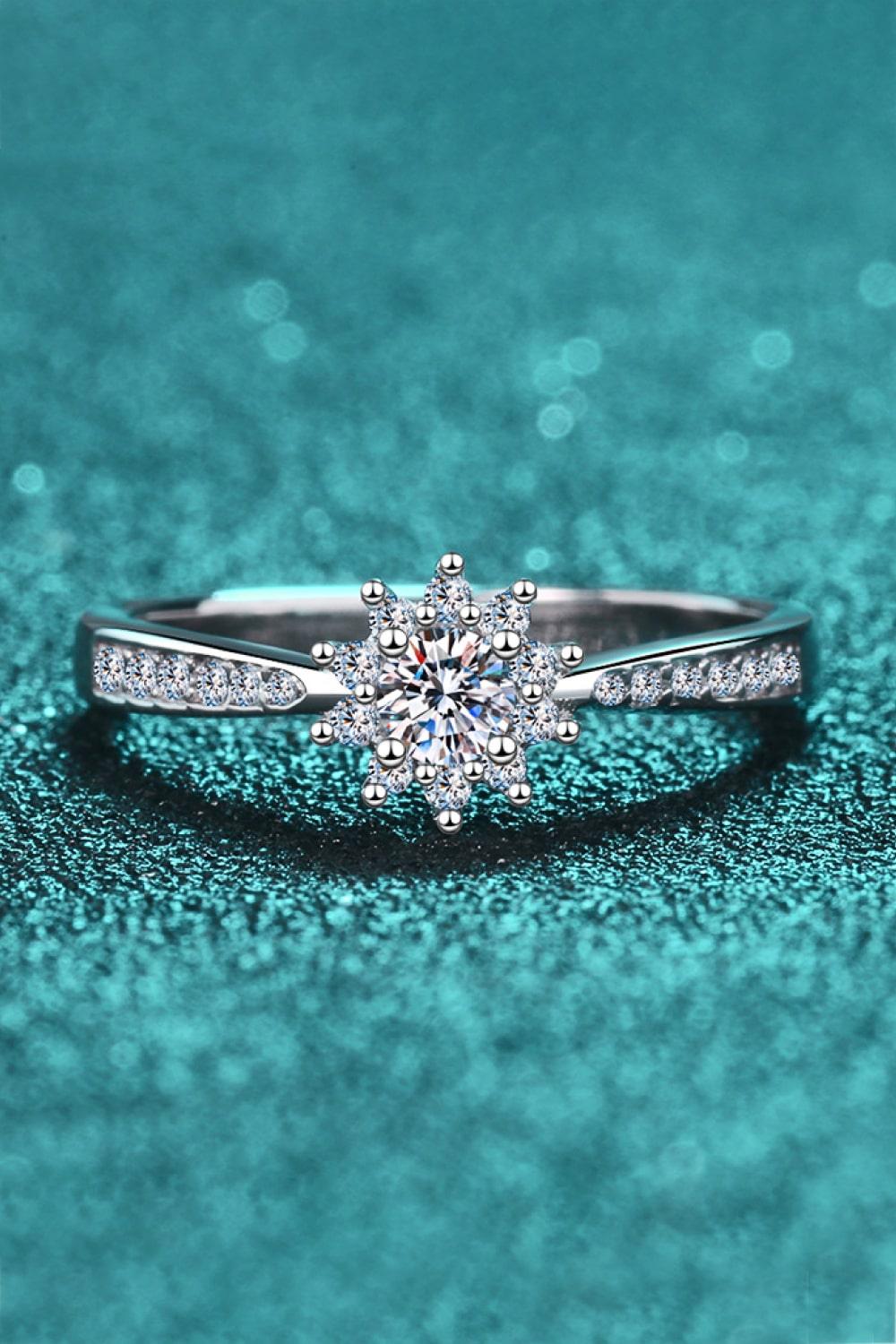 Moissanite Rhodium-Plated Snowflake Ring - Trendha