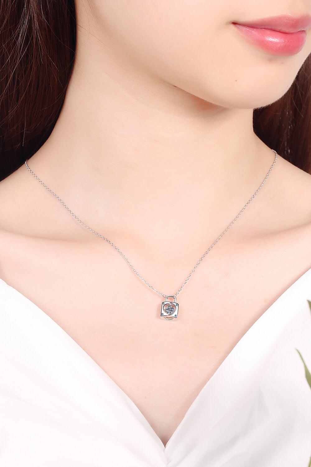Moissanite Lock Pendant Necklace - Trendha