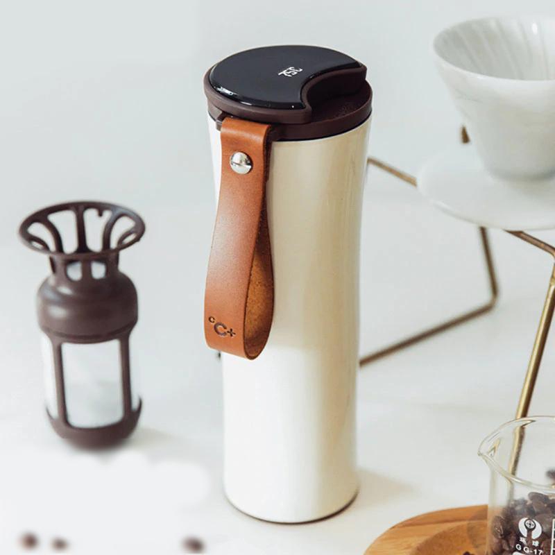 Smart Travel Mug with Vacuum Insulation