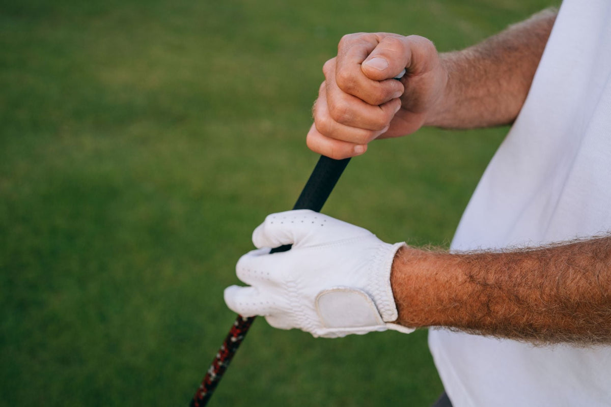 Golf Glove Fit Matters More Than Size: Understanding Finger Length and Palm Fit