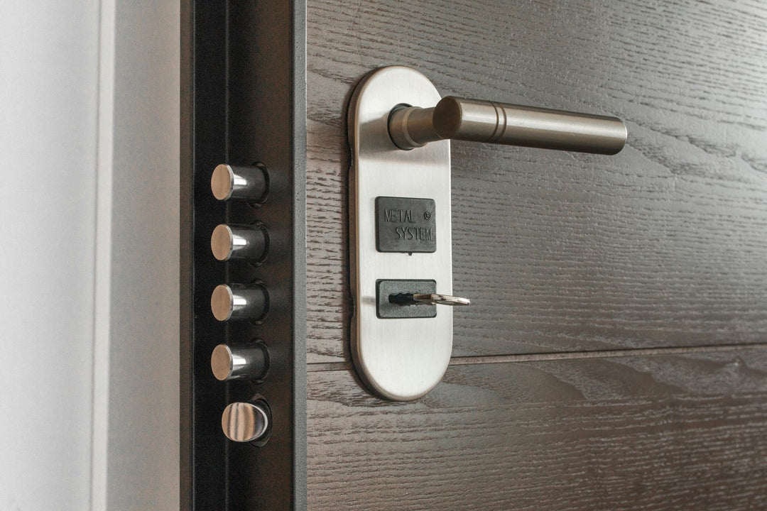Keyless Revolution: Exploring the Benefits of Rechargeable Door Locks for Modern Homes