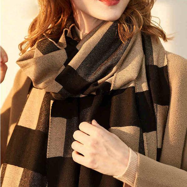 Luxurious Wool Plaid Winter Scarf