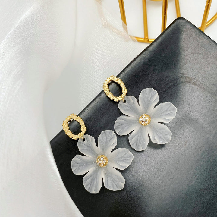 Charming Translucent Flower Drop Earrings with Rhinestone