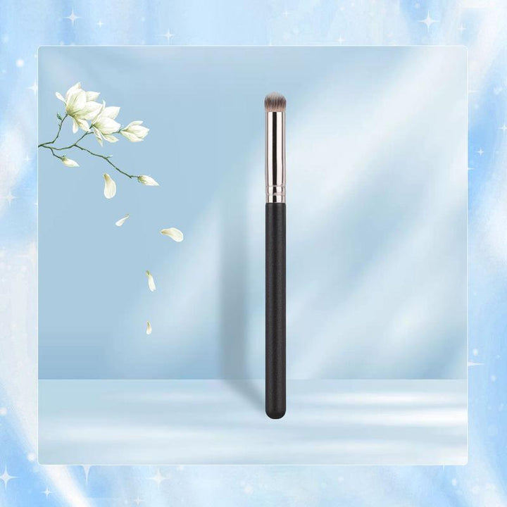 Flawless Concealer Brush