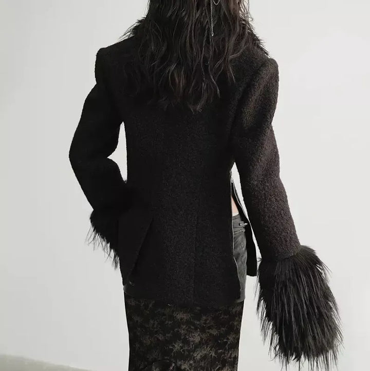 Blend Coat with Faux Fur and Elegant Lapel