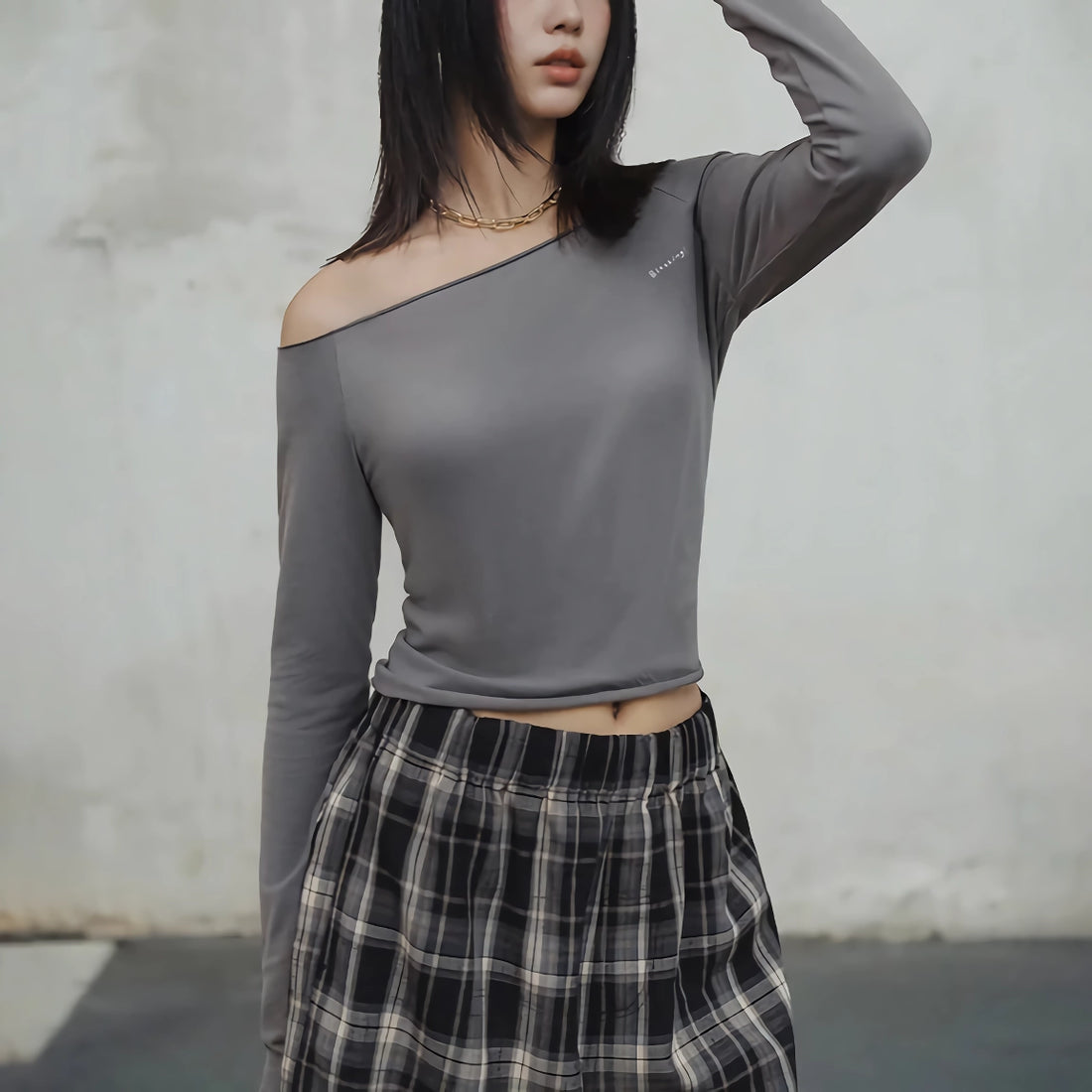 Elegant Slash Neck Long-Sleeved Gray T-Shirt for Women