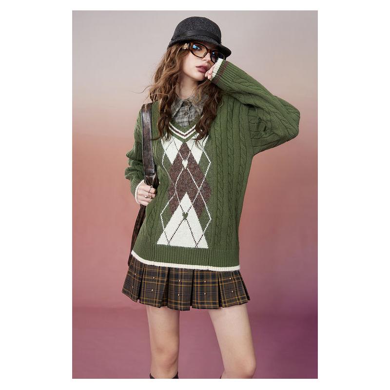 Retro Rhombus Spliced Pullover Sweater