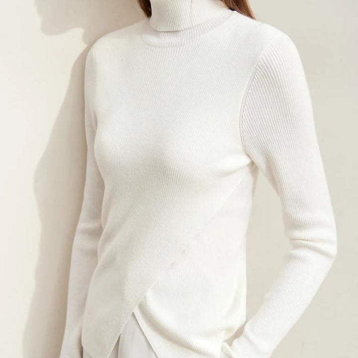 Minimalist Women's Turtleneck Sweater for Autumn