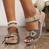 color: Beige &amp; White