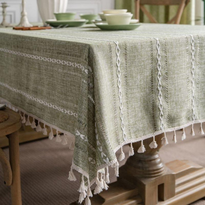 Green Hollowed Out American Style Tablecloth