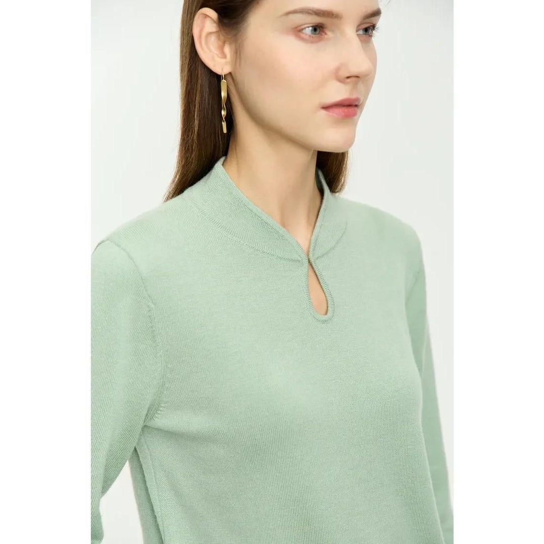 Minimalist U-Collar Long Sleeve Pullover