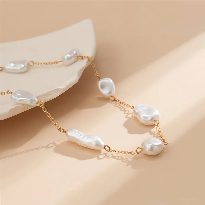 Elegant Pearl Clavicle Chain Necklace