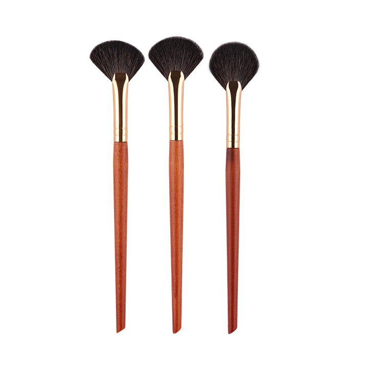 High-Quality Fan-Shaped Powder Brush for Flawless Makeup Application