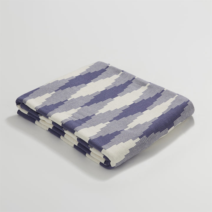 Elegant Pixel Style Plaid Cotton Throw Blanket