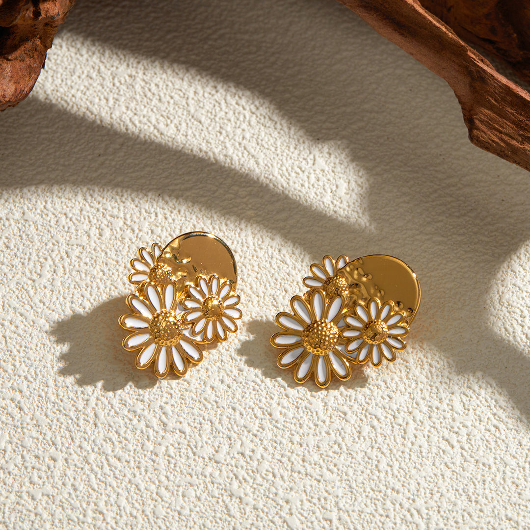 18K Gold Plated Daisy Stud Earrings in White Dripping Oil Finish