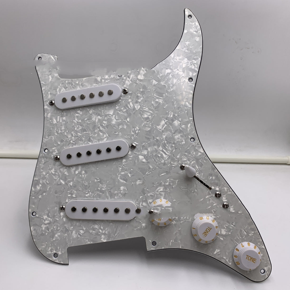 Pearl-White Loaded Electric Guitar Pickguard