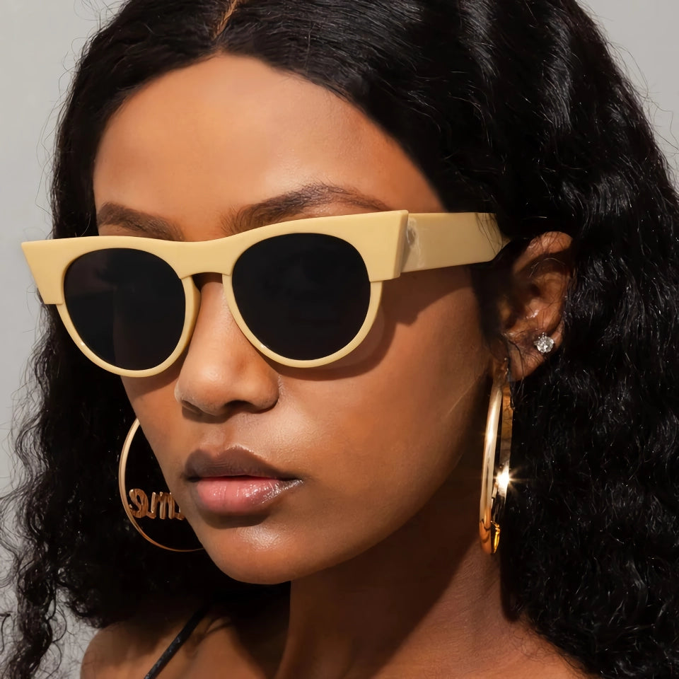 Chic Cat-Eye Vintage Sunglasses with Gradient Lenses