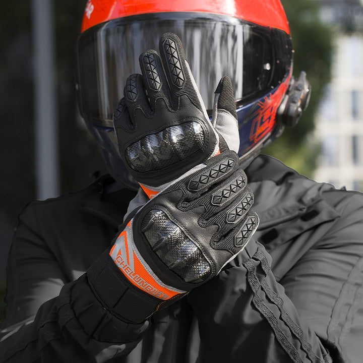 Motorcycle Riding Gloves Made Of Carbon Fiber