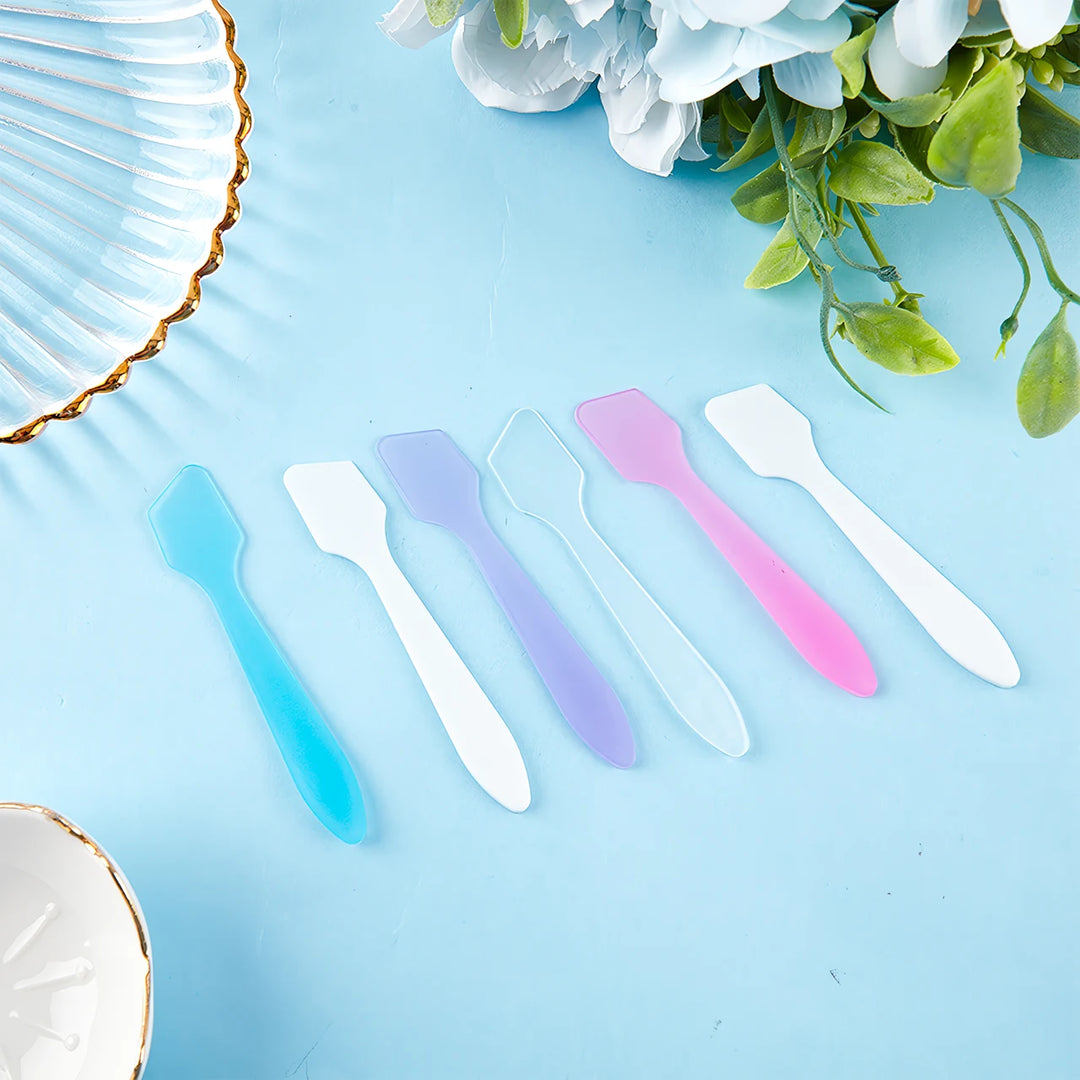 10 Pcs Mini Cosmetic Spatulas for Face Creams and Makeup Masks