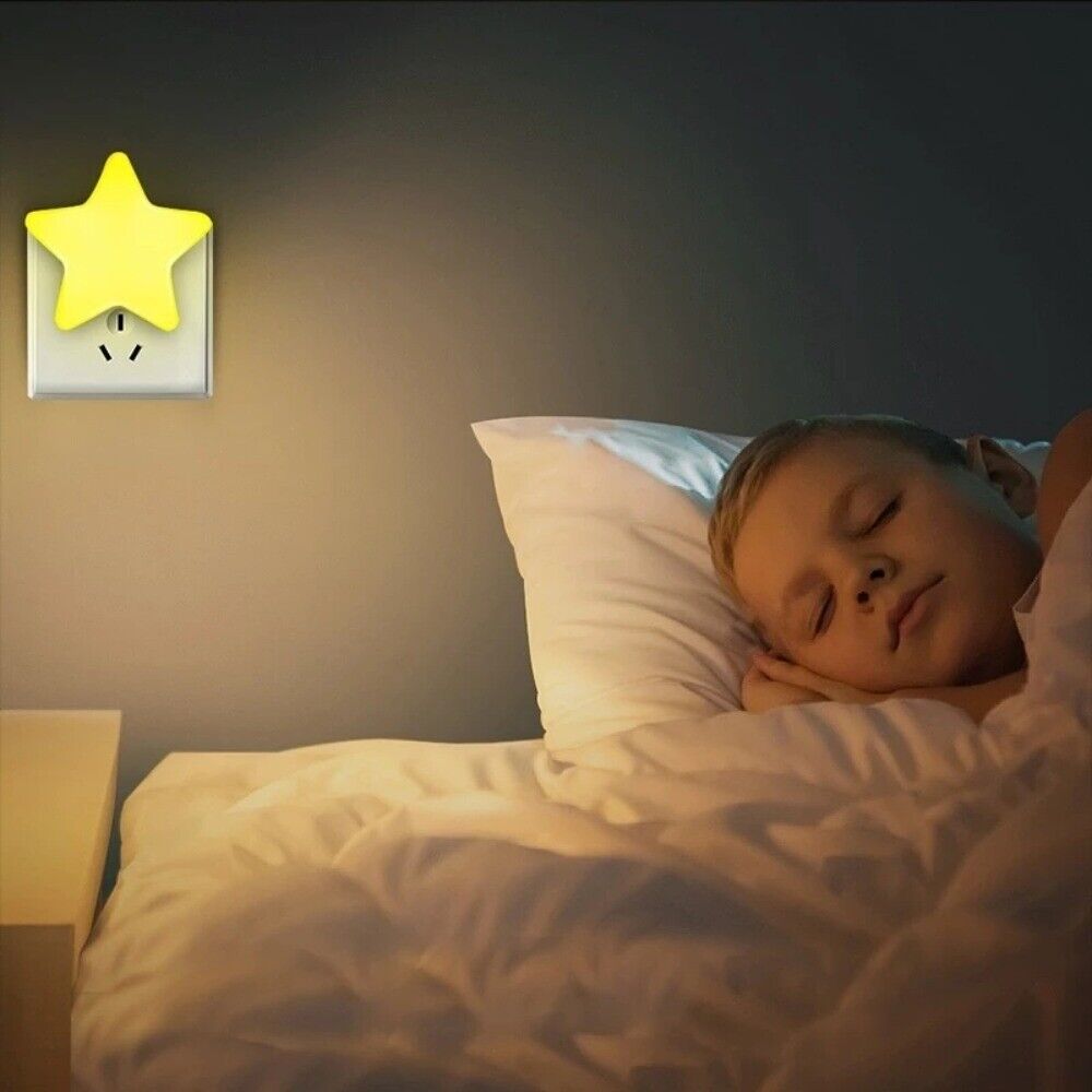 Star LED Night Light with Ambient-Light Sensor